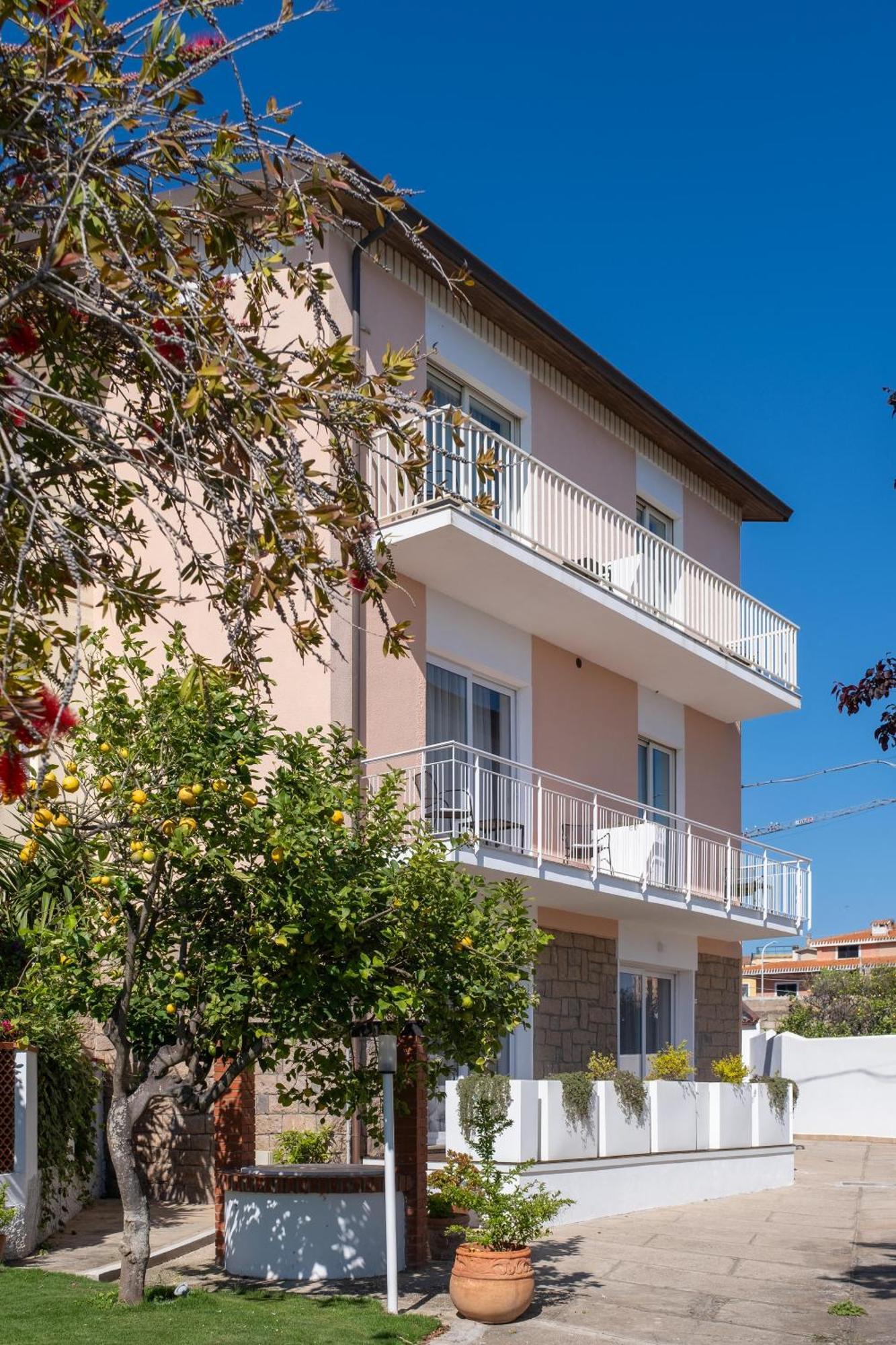 Nautika Suites Alghero Exterior photo
